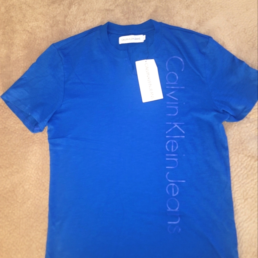 Mens Calvin Klein TShirt Brand New Size Medium
